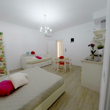 Casa Vacanze Coralloholiday Hotel Torre Lapillo Exterior photo