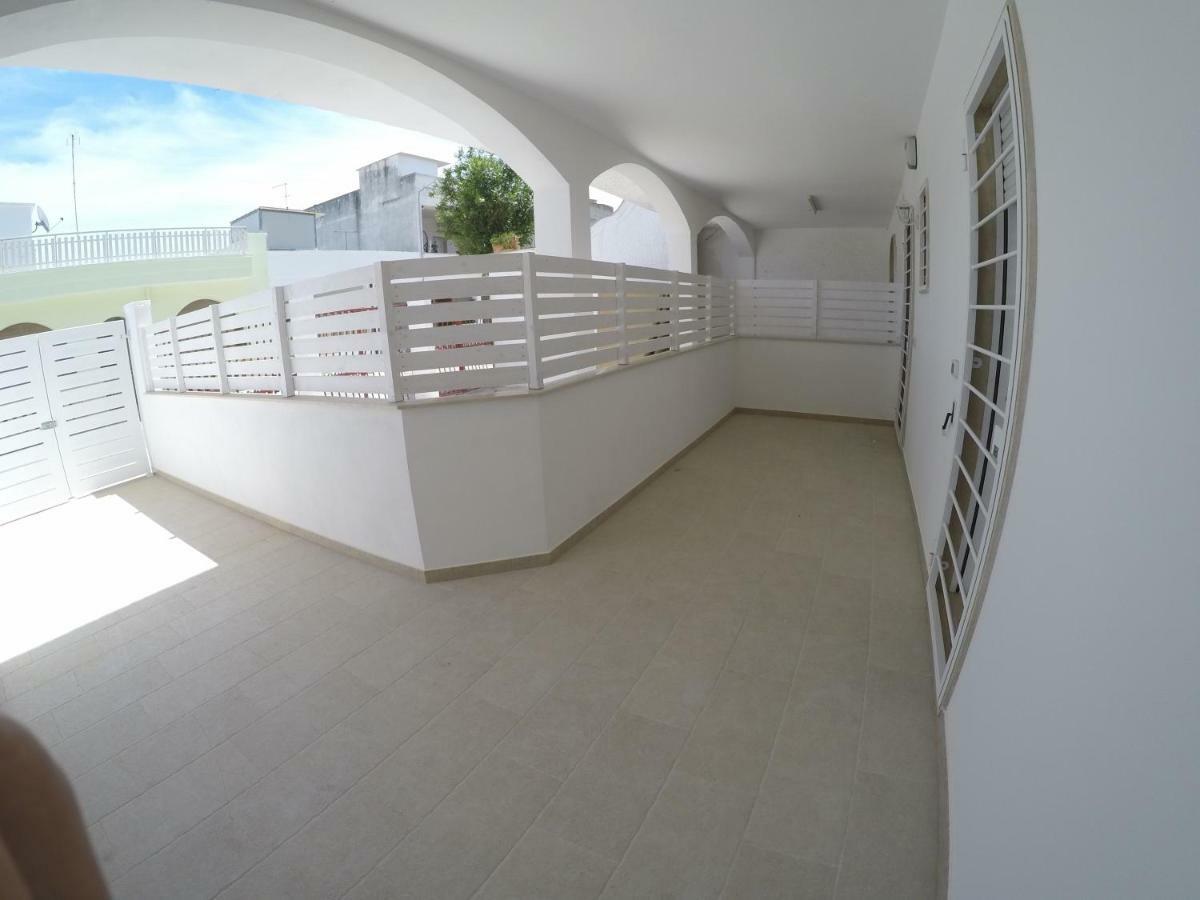 Casa Vacanze Coralloholiday Hotel Torre Lapillo Exterior photo
