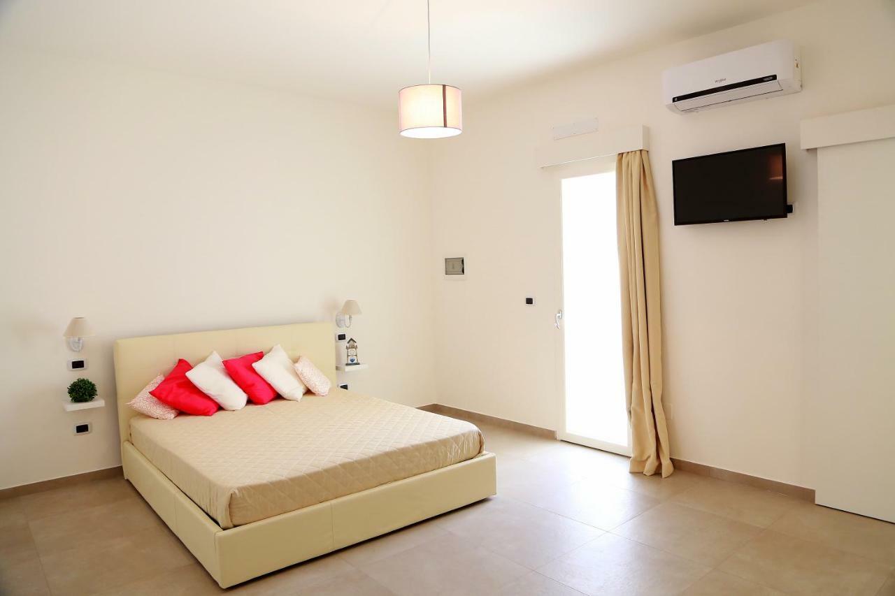 Casa Vacanze Coralloholiday Hotel Torre Lapillo Exterior photo